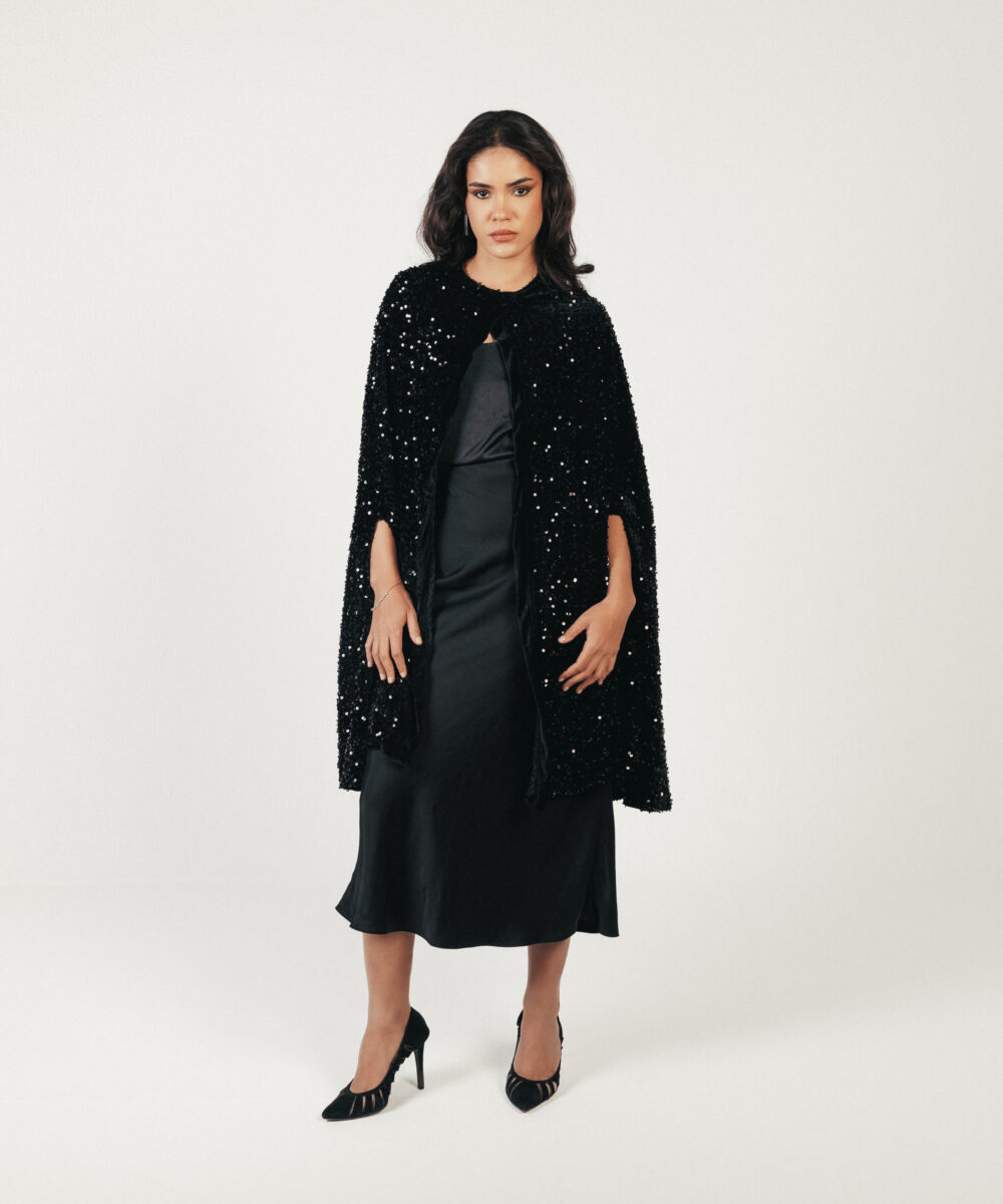 Noir Eclipse Poncho - Image 2